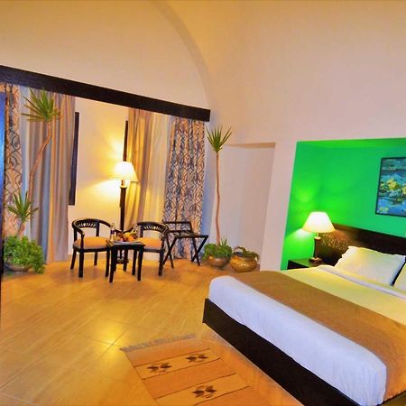 Rohanou Beach Resort El Qoseir Extérieur photo