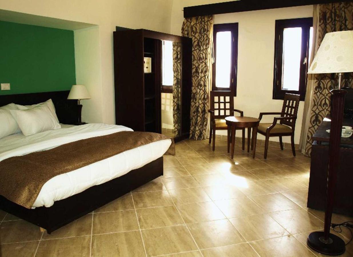 Rohanou Beach Resort El Qoseir Extérieur photo