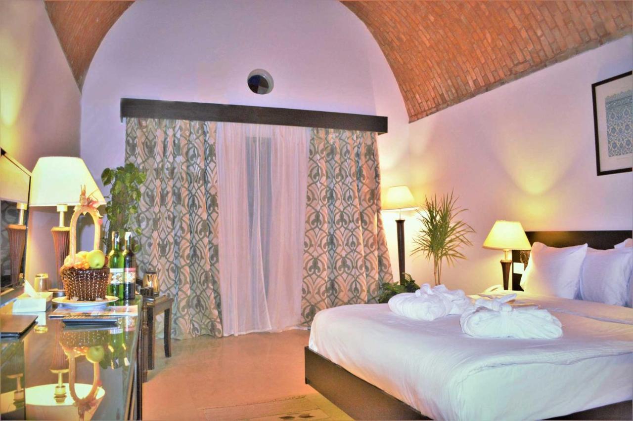 Rohanou Beach Resort El Qoseir Extérieur photo