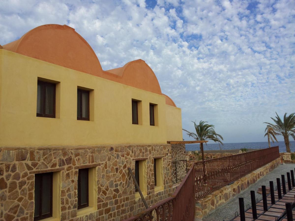 Rohanou Beach Resort El Qoseir Extérieur photo