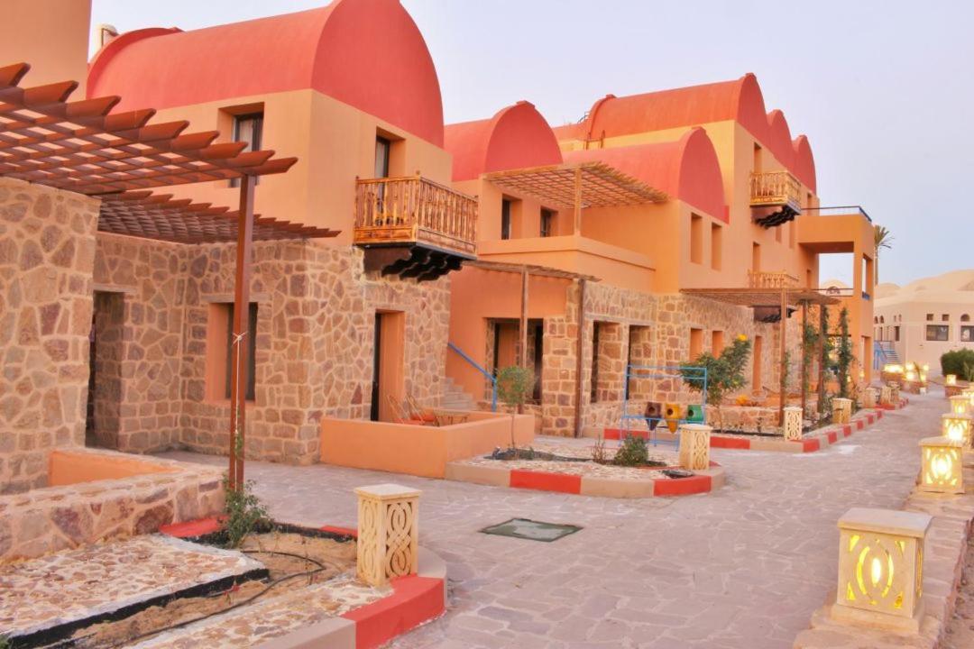 Rohanou Beach Resort El Qoseir Extérieur photo